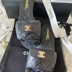 CHANEL Black Leather Sandals